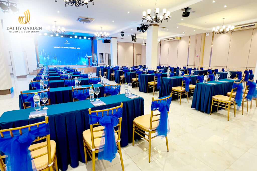 Không Gian Sang Trọng, Sức Chứa Đến 1.400+Khách